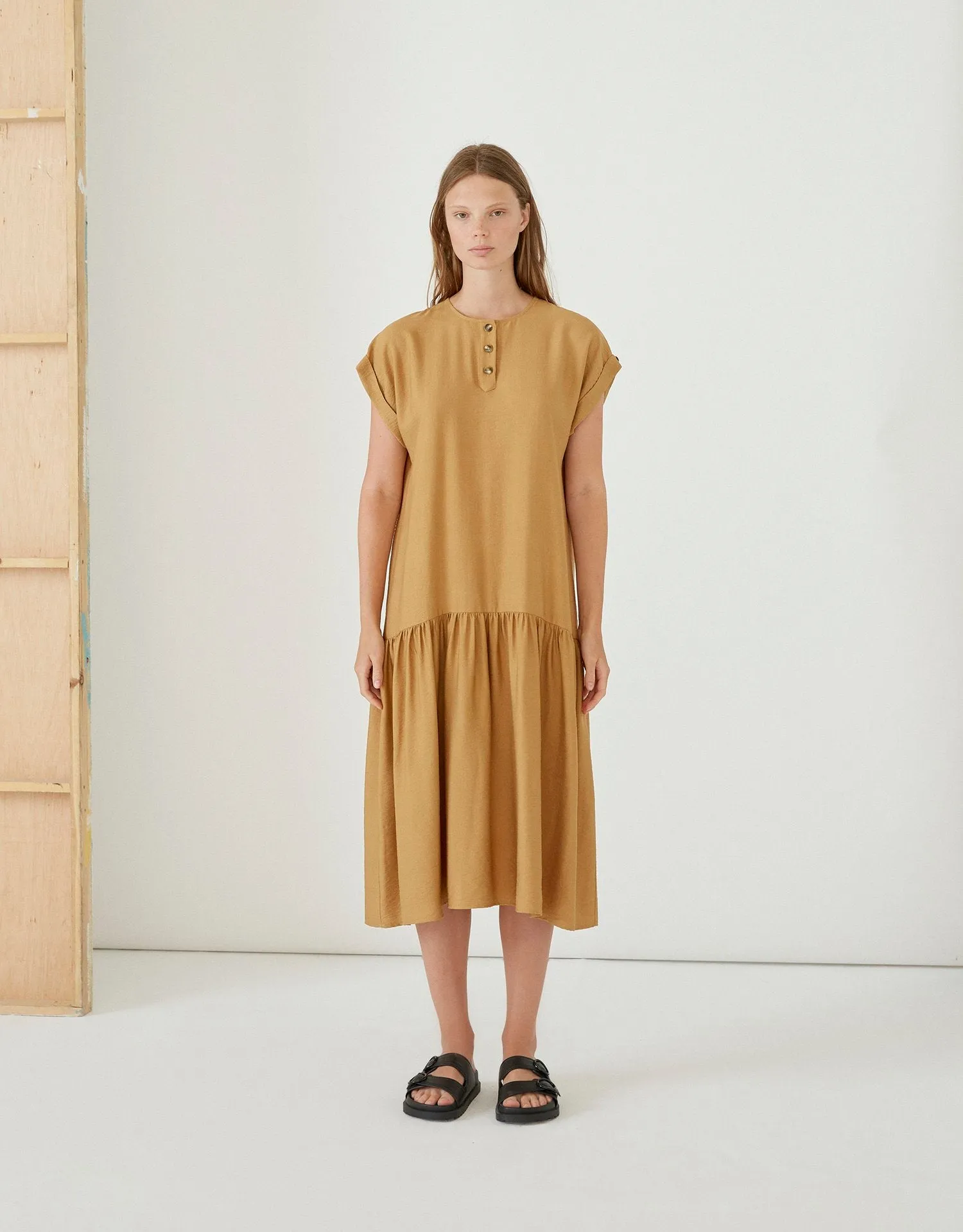 DIARTE - LIMANA DRESS - CAMEL - SS23