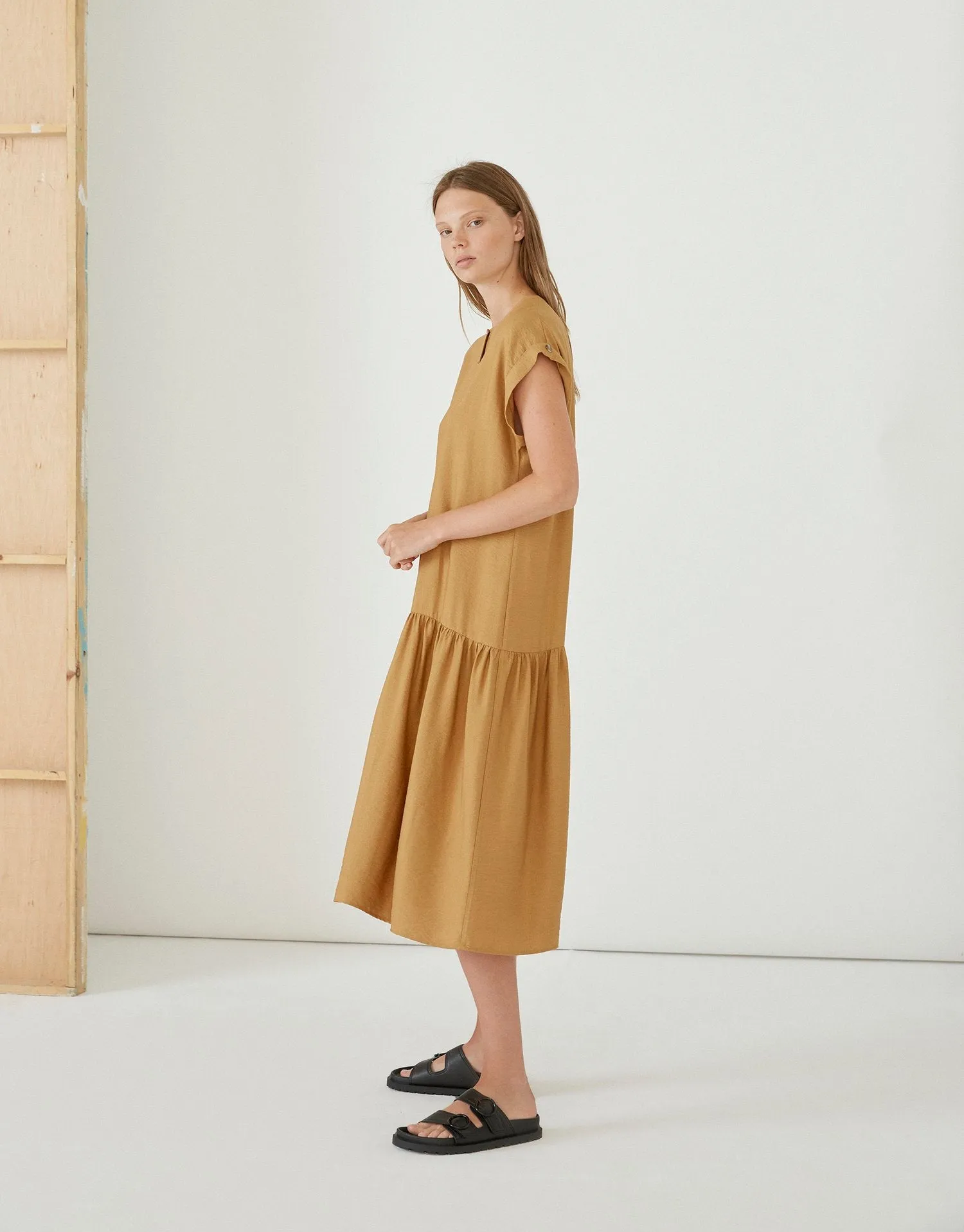 DIARTE - LIMANA DRESS - CAMEL - SS23