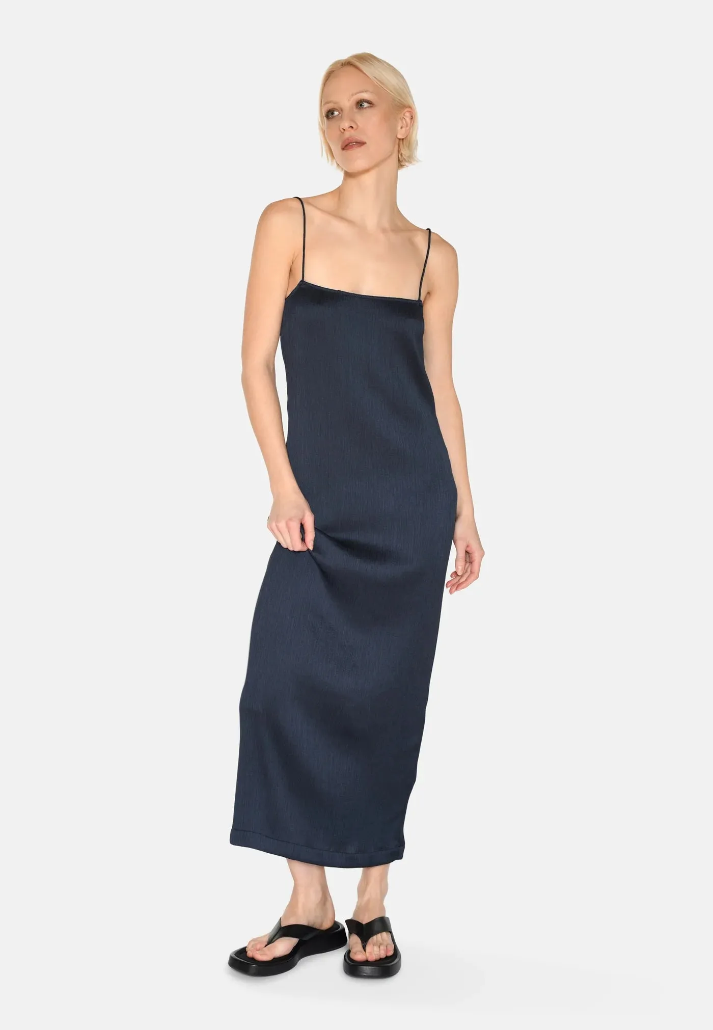 MINIMUM - MIA DRESS - SKY CAPTAIN - SS25
