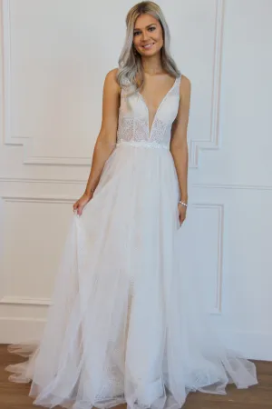 Say I Do Lace Wedding Dress: Ivory/Nude