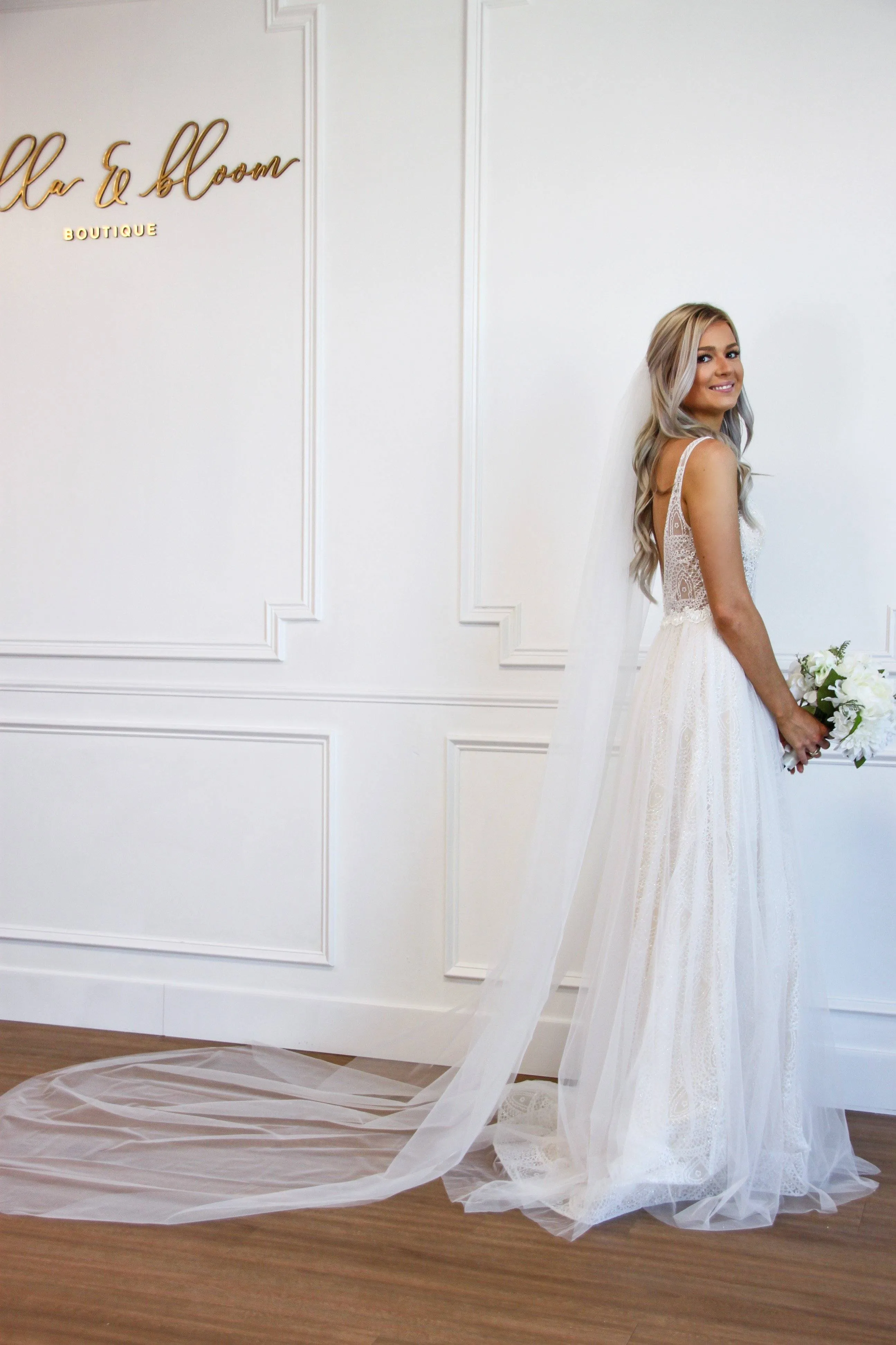 Say I Do Lace Wedding Dress: Ivory/Nude