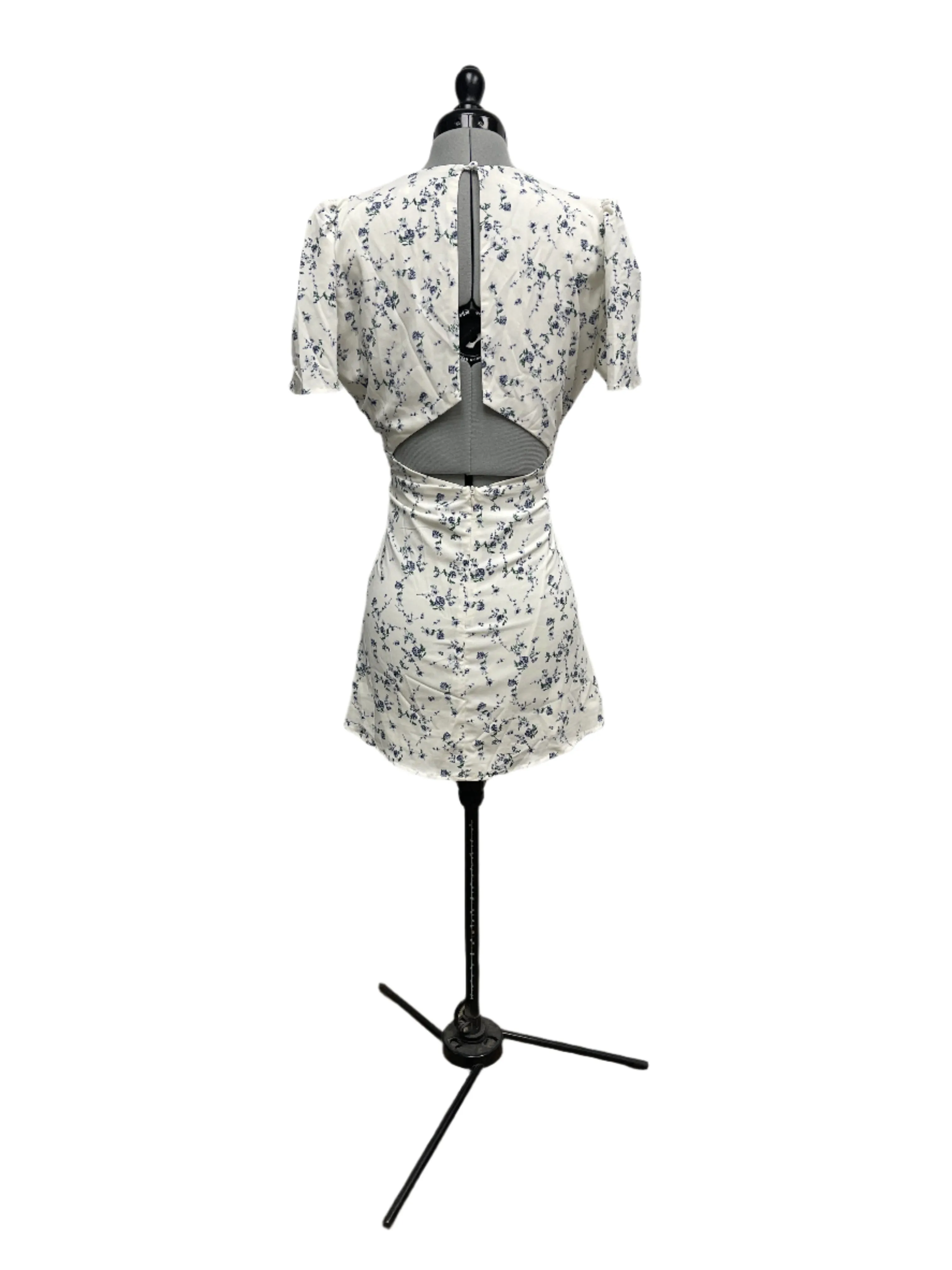 Trending Now Womens Beginning Boutique Short Sleeve Dress, Medium  Limited Availability!