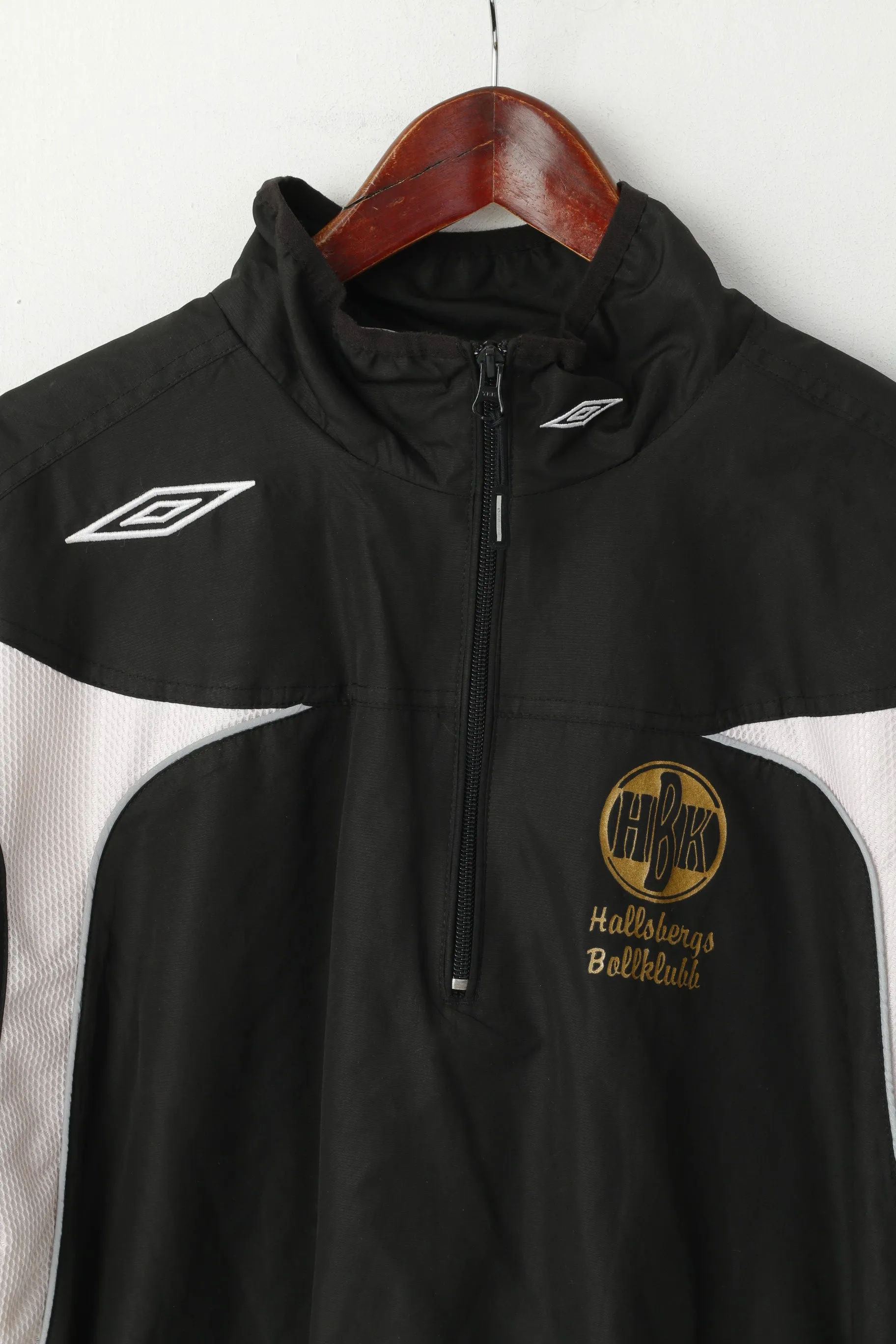 Umbro Men XL Pullover Jacket Black Hallsbergs Bollklubb Zip Neck Reflective Active Top