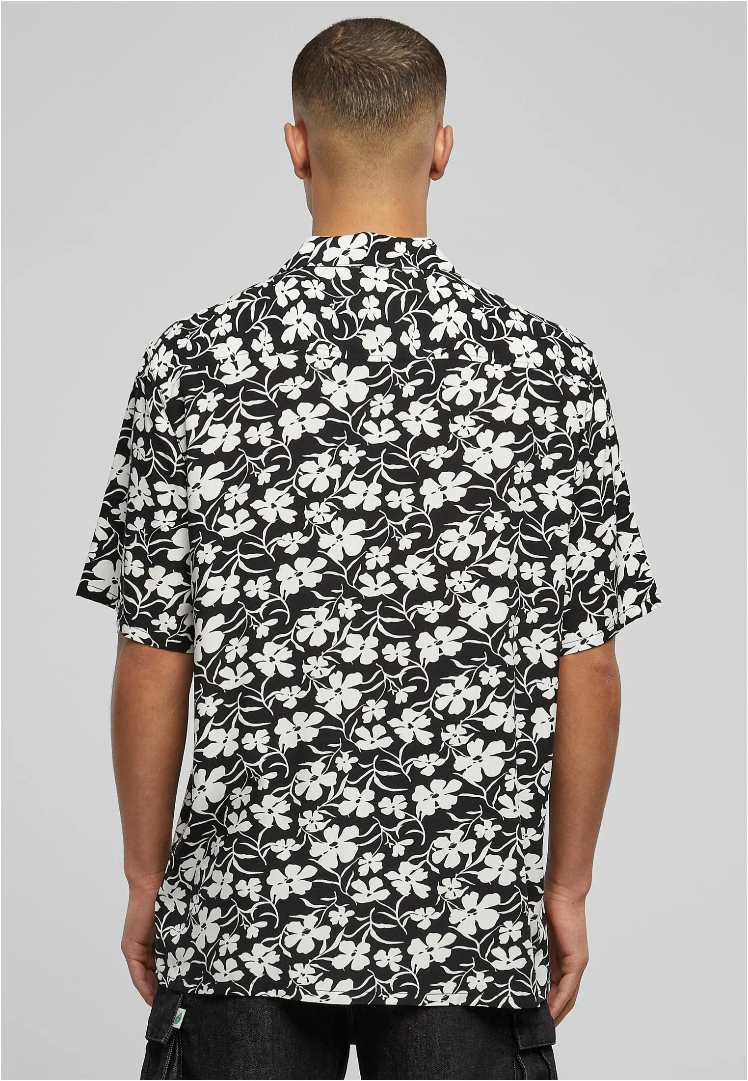 Urban Classics - Viscose AOP Resort Whiteflower - Shirt